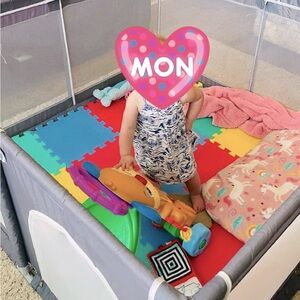 Baby play yard with zipper opening!